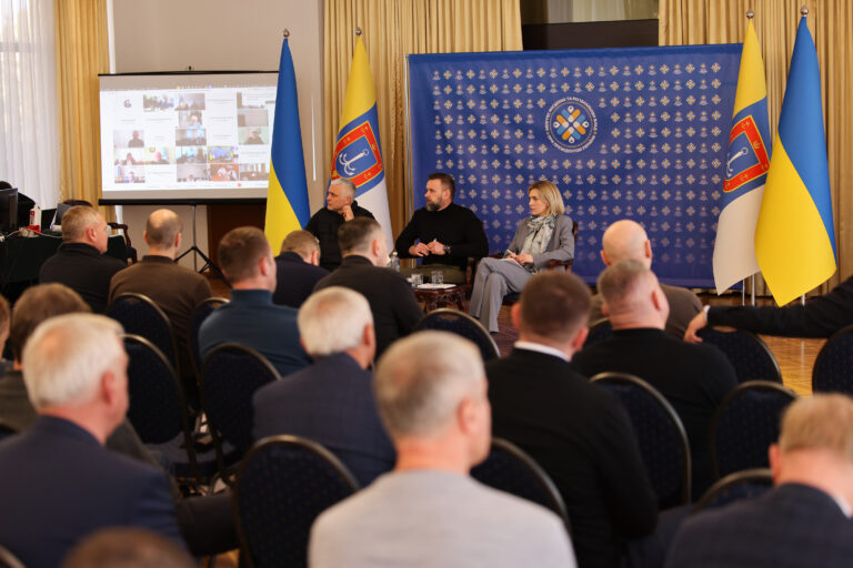 В Одесі відбулося друге засідання «Діалогу з громадами»: фокус – на стійкості медичної системи