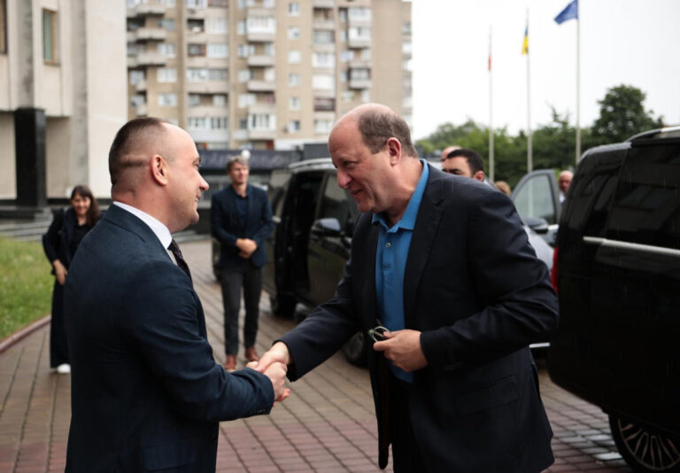 Угода про побратимство з Колорадо: губернатор штату відвідав Волинську область