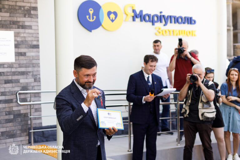 У Чернівцях відкрили перше на заході України соціальне житло для маріупольців
