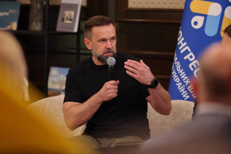 В Україні завершено формування Палати регіональних молодіжних конгресів