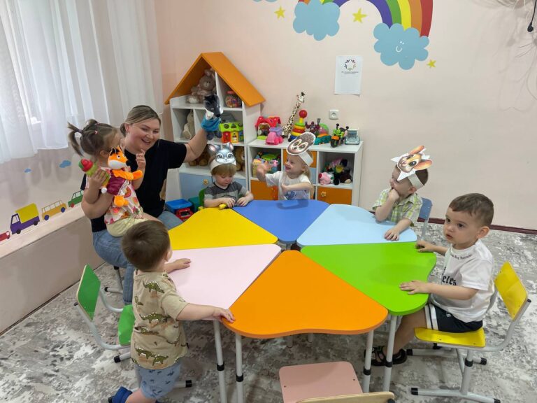 Енергодарська громада впроваджує проєкт ЮНІСЕФ із підтримки дітей, батьків та педагогів