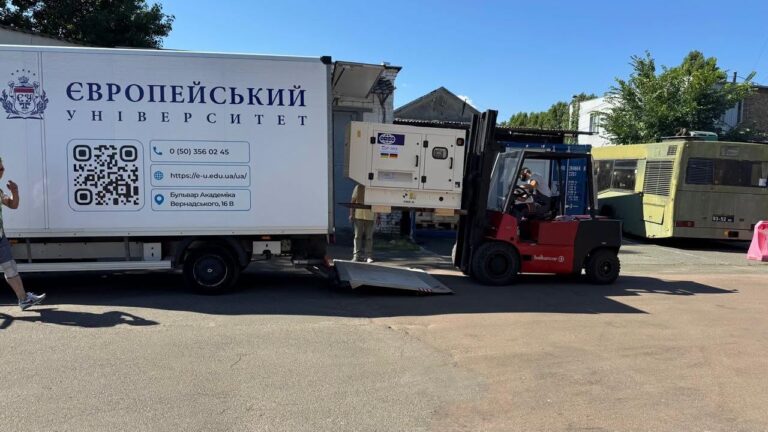 Релоковані медичні та освітні заклади Луганщини отримали генератори від німецьких партнерів