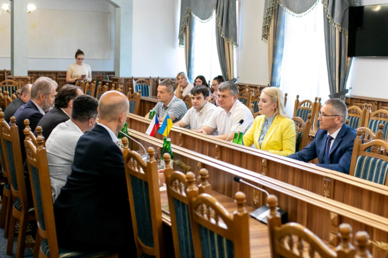 Прикарпаття відвідав Надзвичайний і Повноважний Посол Чеської Республіки в Україні Любош Весели